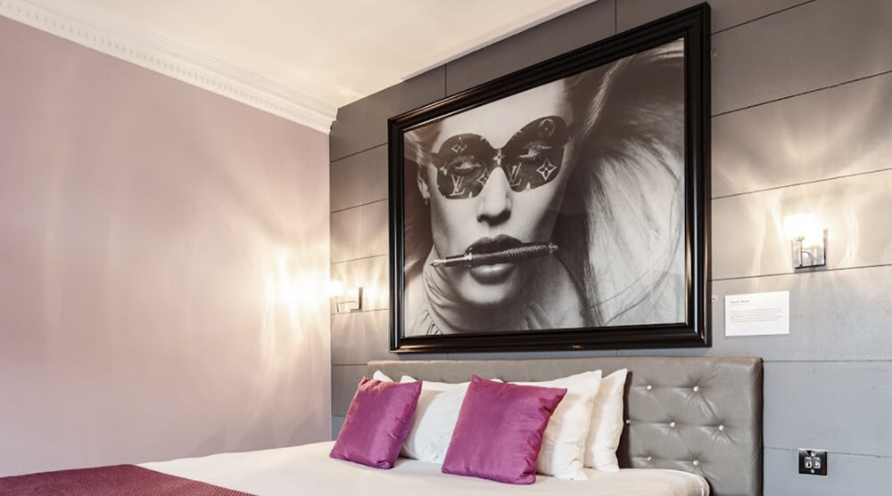Angels Share Hotel, Edinburgh - contemporary bedroom with large black and silver commercial framed picture